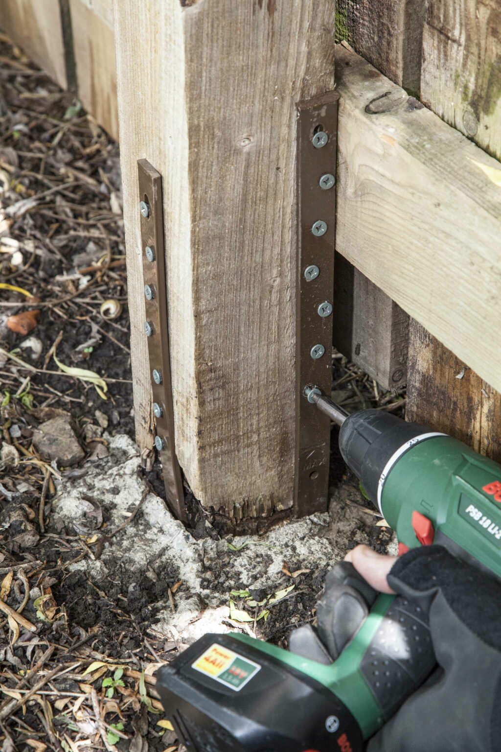 Fence Post Repair Quick, Easy & Affordable Post Buddy UK